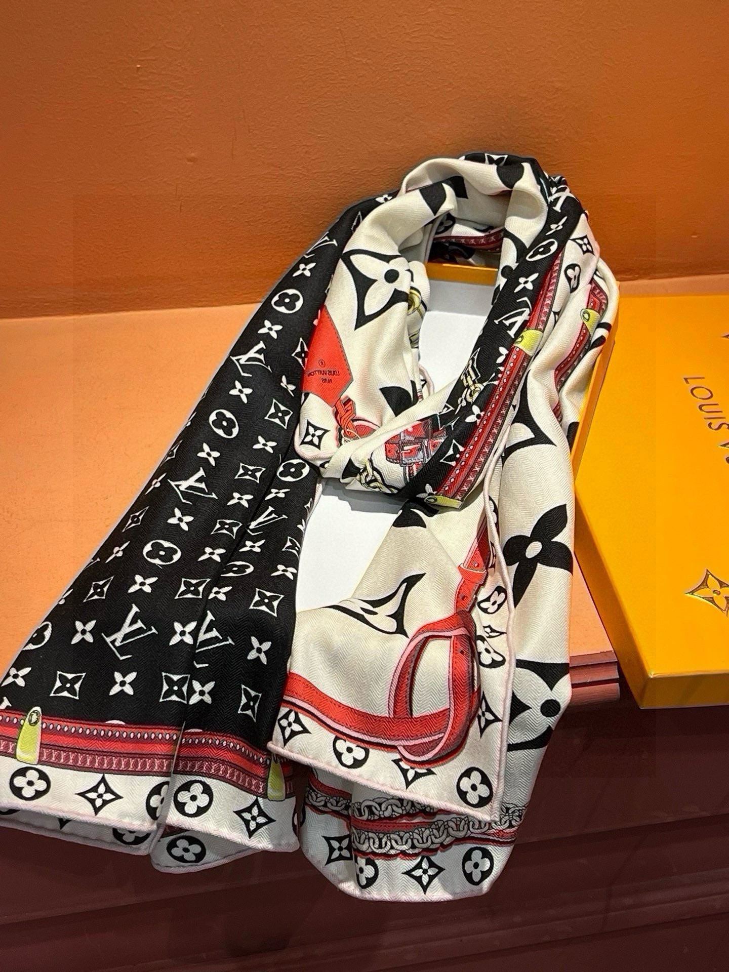 Louis Vuitton Scarf